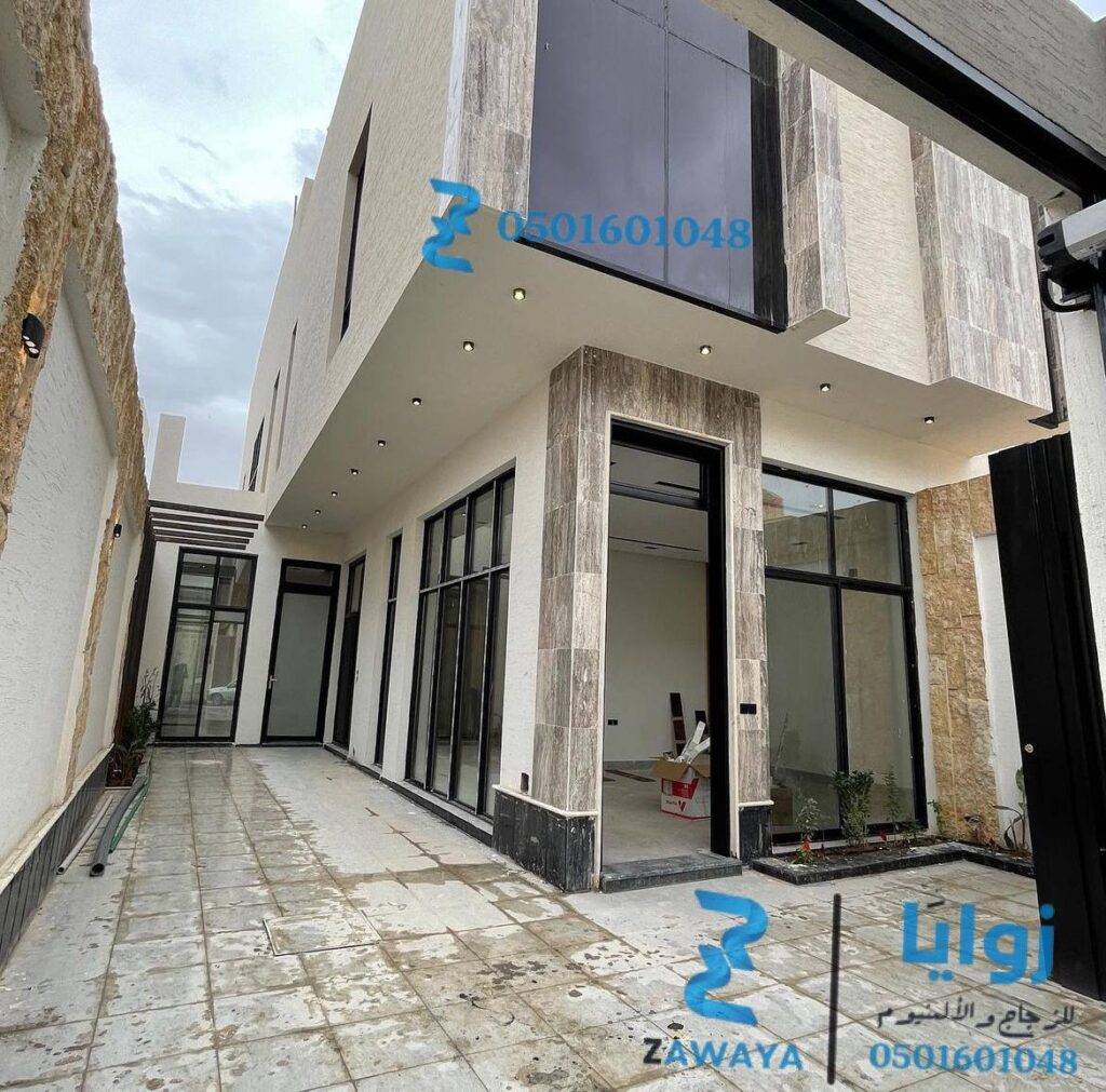 شركة زوايا لأعمال الزجاج والألمنيوم بالرياض تقدم حلولاً متكاملة لتصنيع وتركيب منتجات الألمنيوم والزجاج، تشمل النوافذ، الأبواب، والواجهات الزجاجية بتصاميم عصرية وخدمات موثوقة في الرياض.